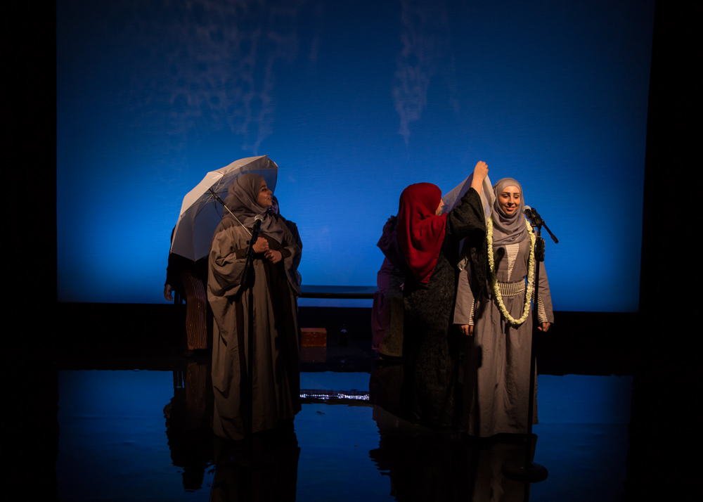 Queens of Syria at The Young Vic Theatre. Copyright Vanja Karas http://vanjakaras.com