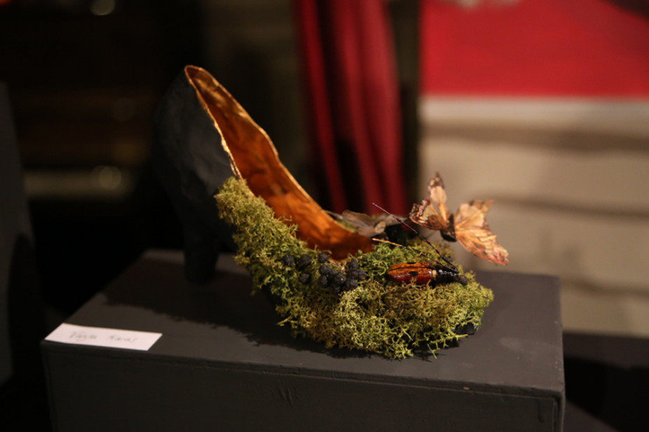 Little Paper Slipper Commission And Auction, Slipper Sculpture Installation ‘like A Butterfly To A Flame’ By Vanja Karas